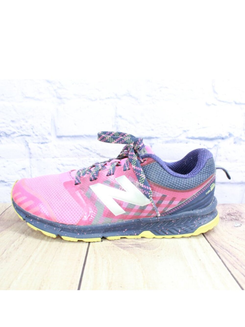 New Balance Nitrel Fuel Core Pink Striped All Terrain Running Shoes Size 5.5
